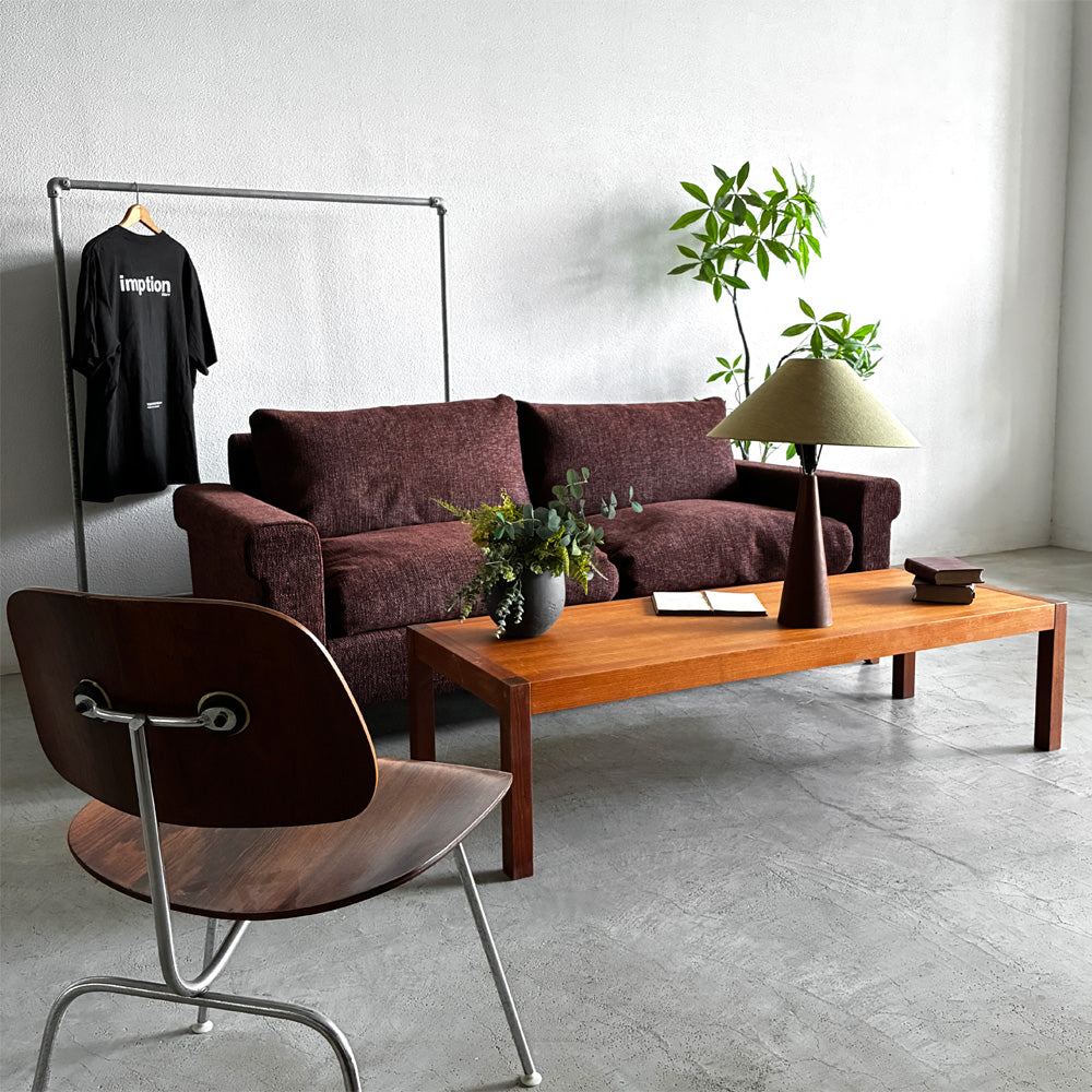 トラックファニチャー TRUCK FURNITURE FK ソファ 3シーター ・ ウォールナット無垢材 × イタリア製 生地 褐色系 ～ ビンテージ古着のようなレトロな哀愁を醸し、ゆったりとした休息を齎すロングセラーアイテム！ ～