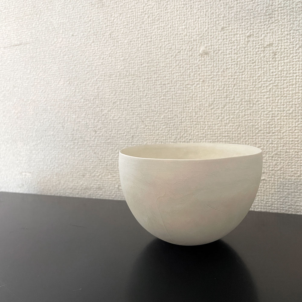 【経堂店】内田鋼一 Kouichi Uchida ホワイトボウル White Bowl 碗 マット釉 Φ12cm サインあり 現代作家 買取させていただきました。