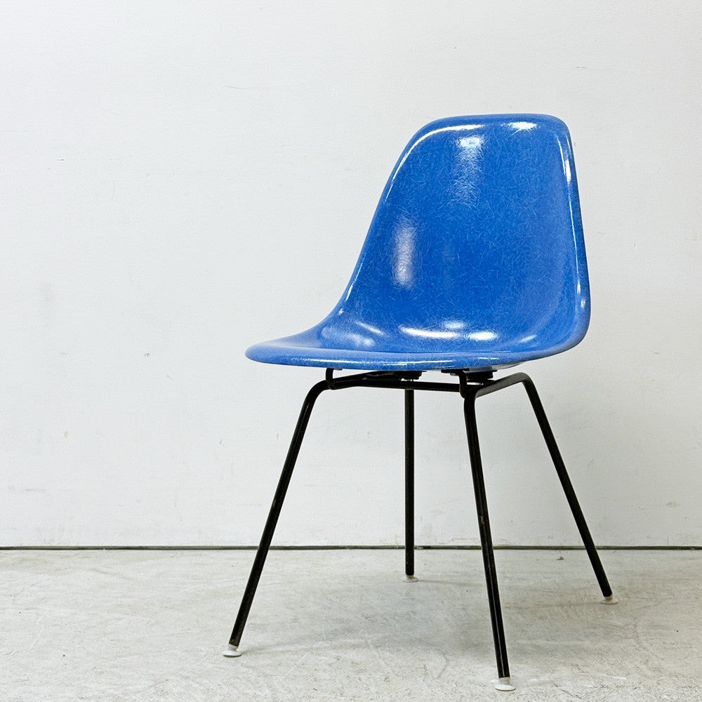 【祖師ヶ谷大蔵店】ハーマンミラー Herman Miller サイドシェルチェア セカンド 2nd FRP ウルトラマリンブルー Hベース イームズ ビンテージ 買取させていただきました。