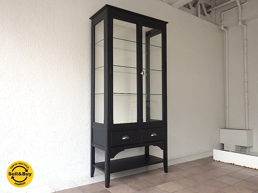 ウニコ unico アレット ALETTE 現行・人気シリーズ 展示美品 ガラスキャビネット W800 ブラック 参考価格￥102,600- ドクターキャビネット ケビント カップボード ショーケース ～ 雑貨やアクセサリー、食器等をディスプレイして見せる収納が楽しめる家具！ ～ 【 買取と販売とレンタルのお店 】