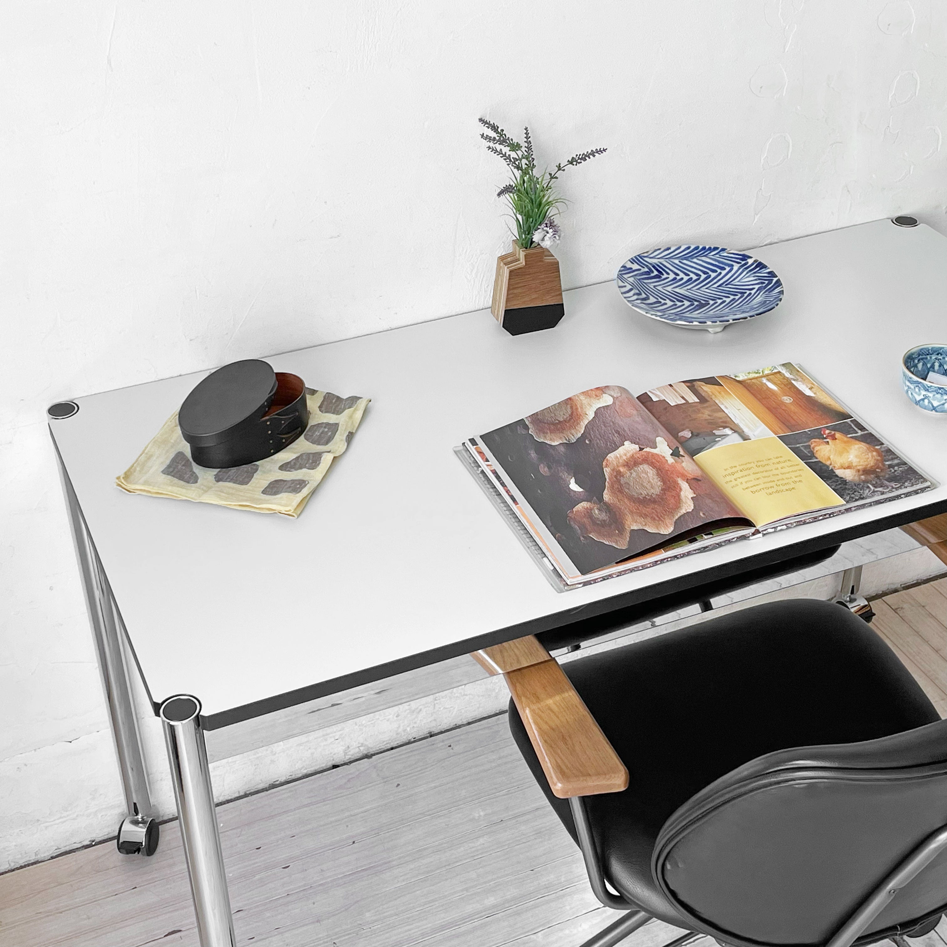 USMハラー USM Haller モジュラーファニチャー ダイニングテーブル キャスター付き～盛者必衰の理はあらず