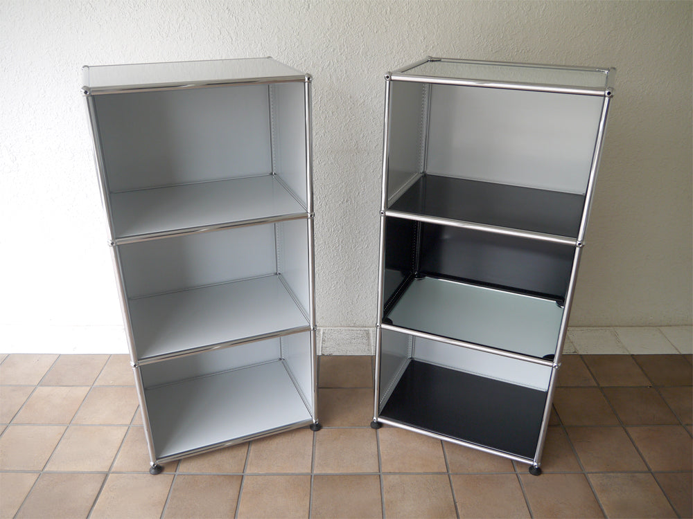 ユーエスエムハラー USM Haller 1×3 シェルフ W500 2点 セミオーダー品 定価 L.グレー単色 ￥106,747- L.グレーG.ブラック×ガラス ￥1387,29+α 状態良好 キャビネット 本棚 オーディオラック オフィス家具 MoMA システムストレージ 中古品 買い取りしました。