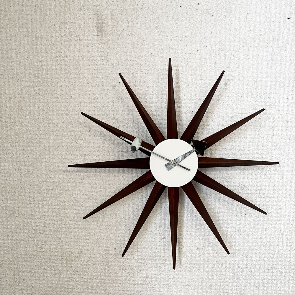 【経堂店】ヴィトラ vitra サンバーストクロック Sunburst Clock ウォールナット ウォールクロック 掛時計 Φ47cm ジョージ・ネルソン ミッドセンチュリー 定価￥68,200- 買取させていただきました。