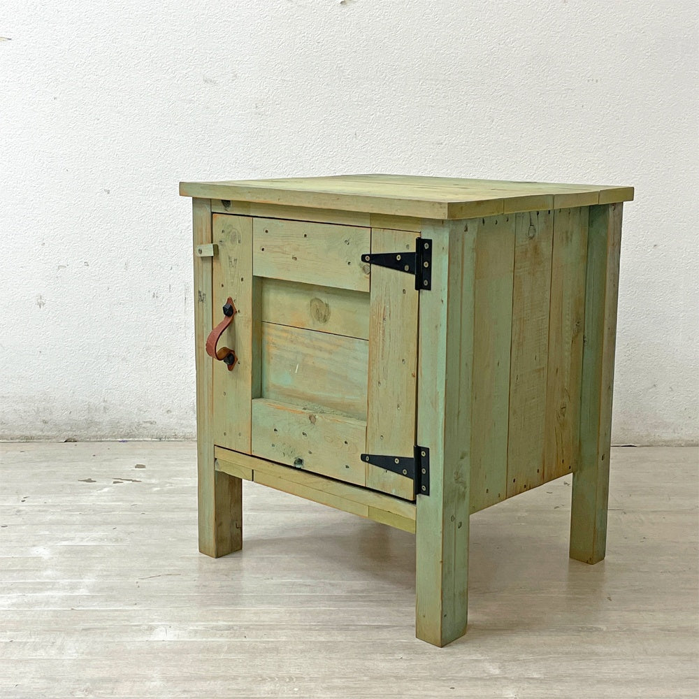 【祖師ヶ谷大蔵店】スキップアビートガーデン Skip a Beat Garden 木製 1ドア ミニキャビネット シャビー レザーハンドル 買取させていただきました。