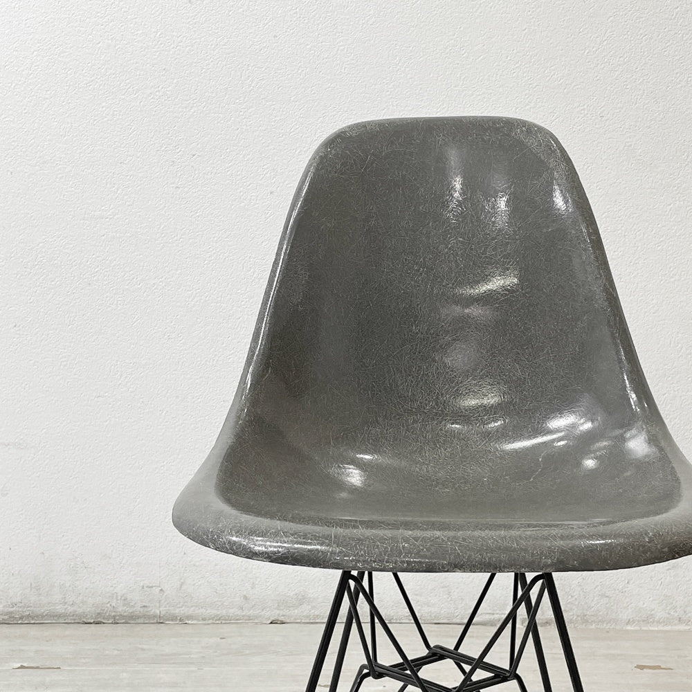 ハーマンミラー Herman Miller サイドシェルチェア FRP エレファントハイドグレー ヒル hille社製造 エッフェルベース C&Rイームズ 1960年代 ビンテージ ～ "UK"ビンテージのサイドシェル