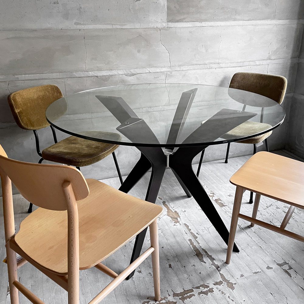 【学芸大学店】カリガリス Calligaris トーキョー Tokyo スモークガラス ラウンドテーブル ダイニングテーブル ビーチ材 ヴェンゲカラー Φ110cm 廃番サイズ 買取させていただきました。