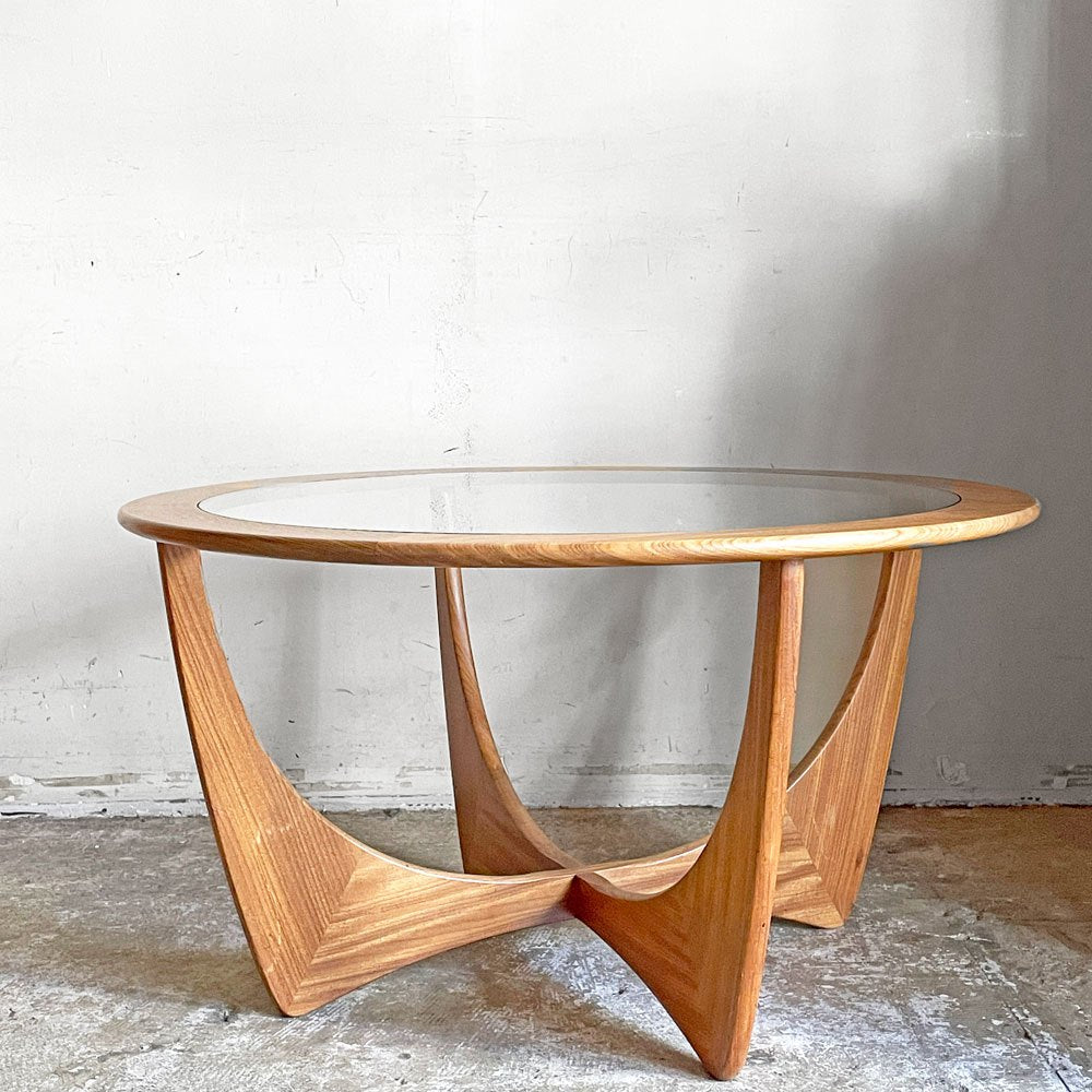 【自由が丘店】エベネゼル・グーム Ebenezer Gomme ジープラン G-PLAN アストロ ASTRO ラウンド ガラス コーヒーテーブル チーク材 英国 買取させていただきました。