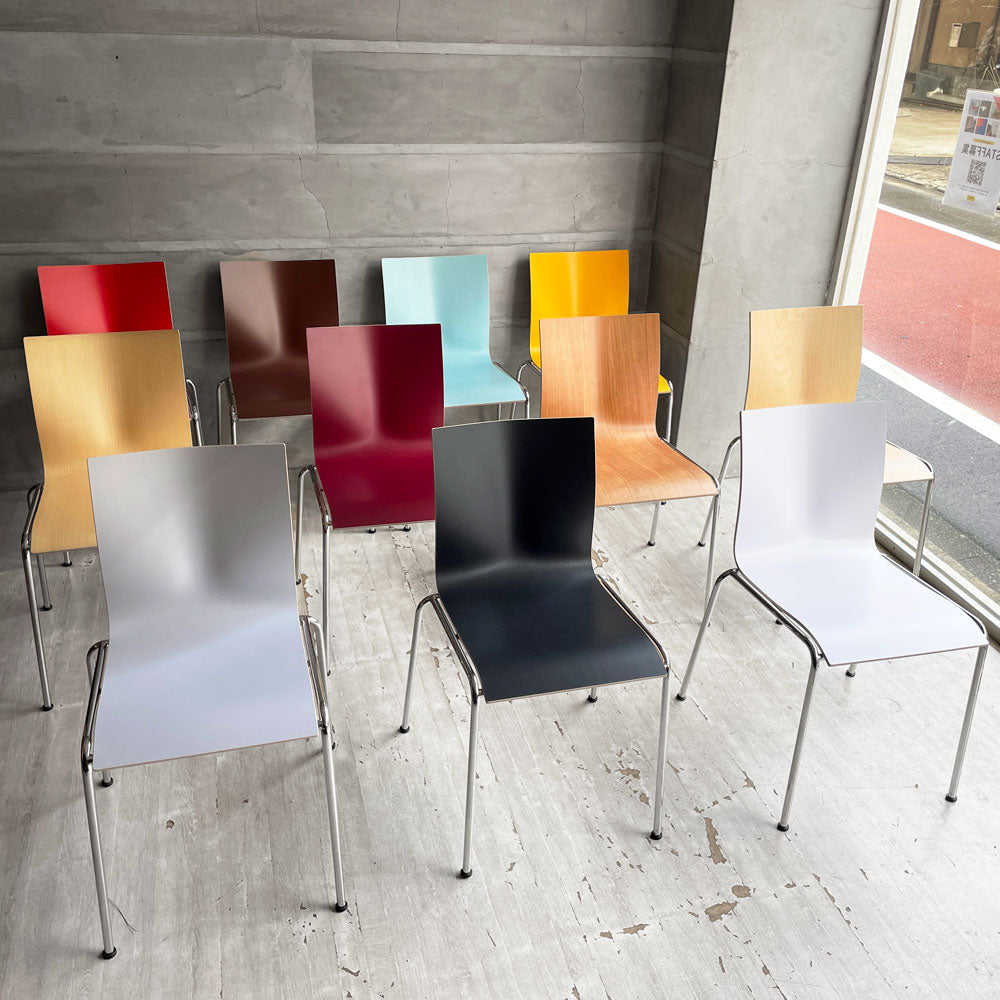 【学芸大学店】エンゲルブレヒト Engelbrechts チャリックチェア CHAIRIK Chair 101 ダイニングチェア スタッキング 4本脚ド プライウッド スチール デンマーク 未使用品  11色♪ 買取させていただきました。