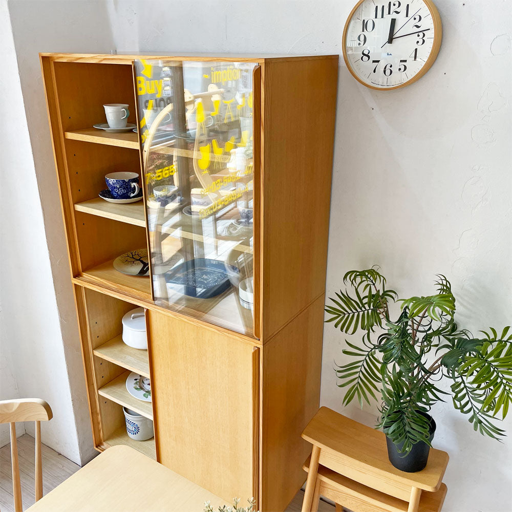 【下北沢店】イデー IDEE リリハ キャビネット LILIHA CABINET ガラス戸 引戸 アッシュ材 福島仁 買取させていただきました。