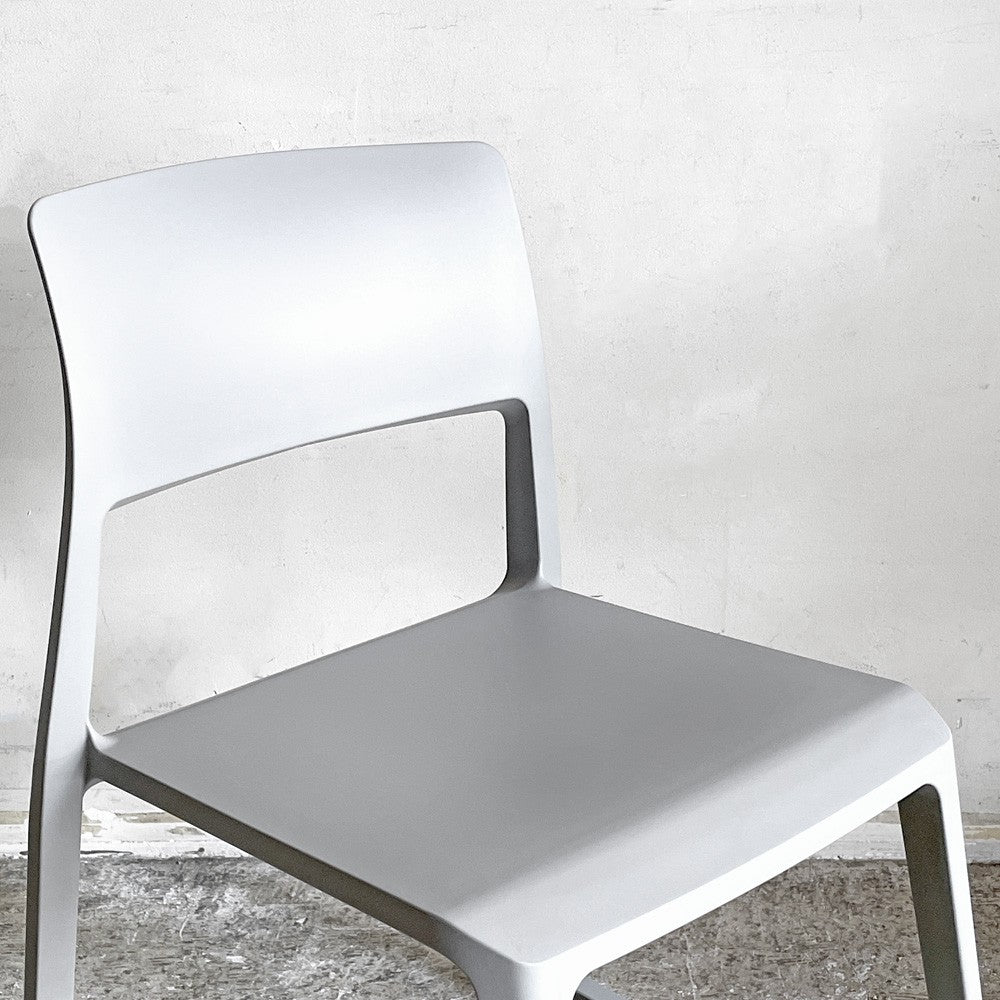 ヴィトラ Vitra ティプトン Tipton チェア スタッキングチェア チルト機能 ロッキングチェア バサルト D ■