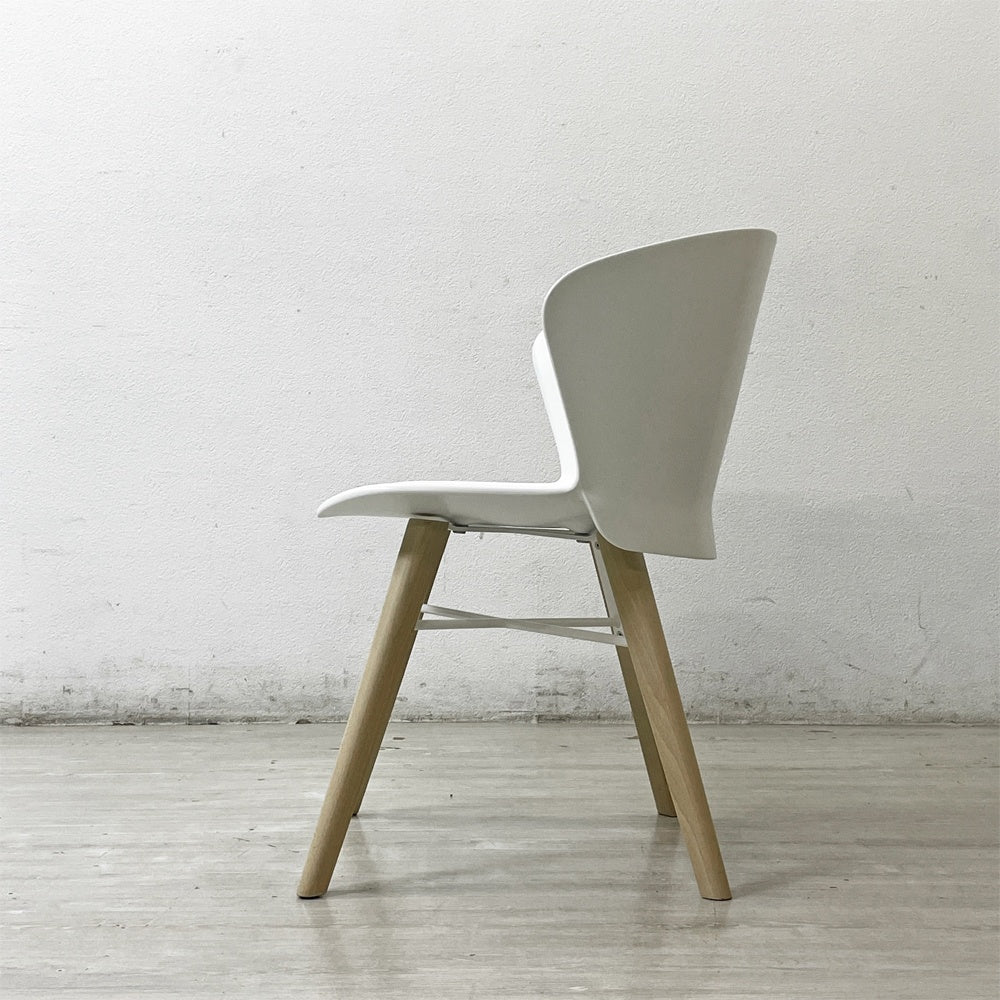 カリガリス Calligaris バイア Bahia CS/1814 ダイニングチェア ポリプロピレン ウッドレッグ ナチュラル × マットオプティックホワイト ドンドリ・エ・ポッチ イタリア モダンデザイン 脚カット ●