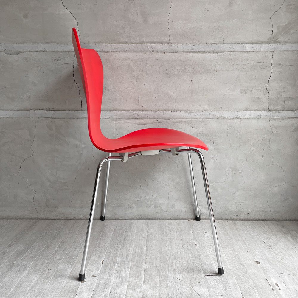 フリッツハンセン Fritz Hansen 3107 セブンチェア カラードアッシュ ガラレッド Gala red アルネ・ヤコブセン Arne Jacobsen 廃番カラー 90’s デンマーク 北欧家具 ♪