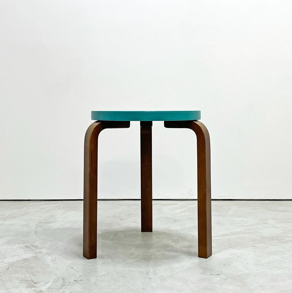 アルテック Artek スツール60 Stool60 3本脚 ターコイズ × ウォールナット ヘラ・ヨンゲリウス コレクション2015 80周年シール付 アルヴァ・アアルト ●