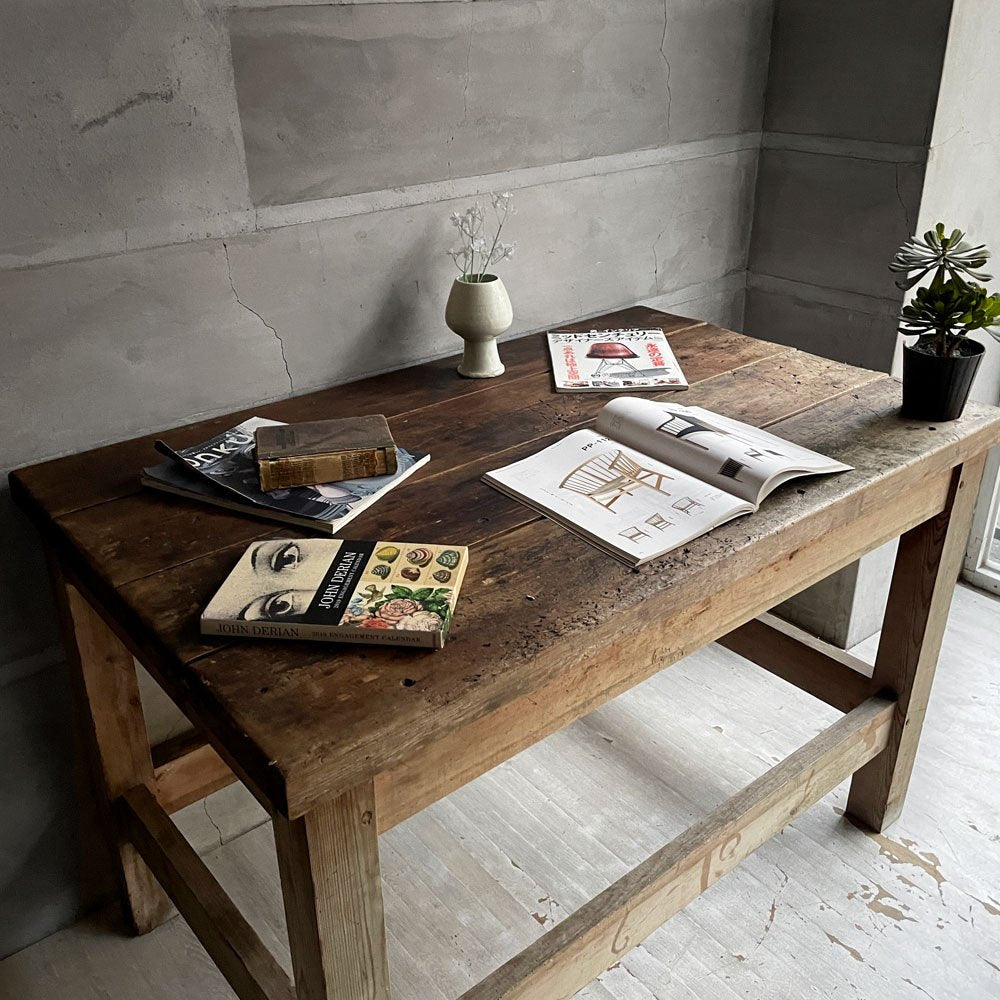 UKビンテージ 古材 パイン無垢材 ワーキングテーブル 作業台 ディスプレイ台 英国家具 古道具 シャビーシック 店舗什器 ♪