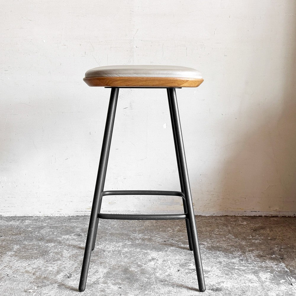 クルーガーブラザーズ BRDR.Kruger ポーリーン Pauline バースツール OEO Studio メタルレッグ デンマーク 北欧 モダン A ■