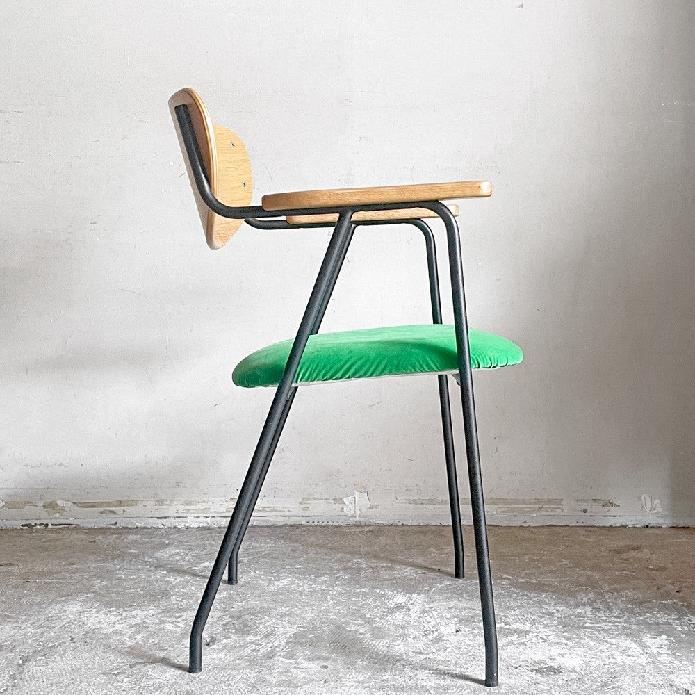 イデー IDEE ジャンゴ DJANGO ARM CHAIR アームチェア ダイニングチェア ファブリック座面 オーク材 スチールフレーム ■