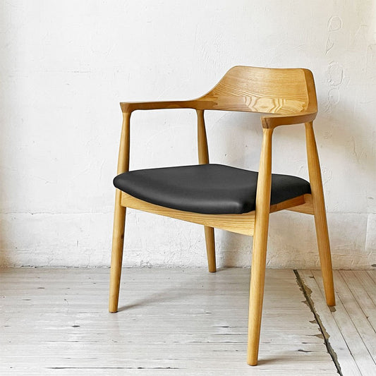 関家具 ロジャーⅢ ダイニングチェア アームチェア オーク材 PVCレザー ブラック 美品 ★