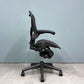ハーマンミラー Herman Miller アーロンチェア スタンダード Bサイズ ポスチャーフィット グラファイトベース フル装備 ビル・スタンフ＆ドン・チャドウィック ◎