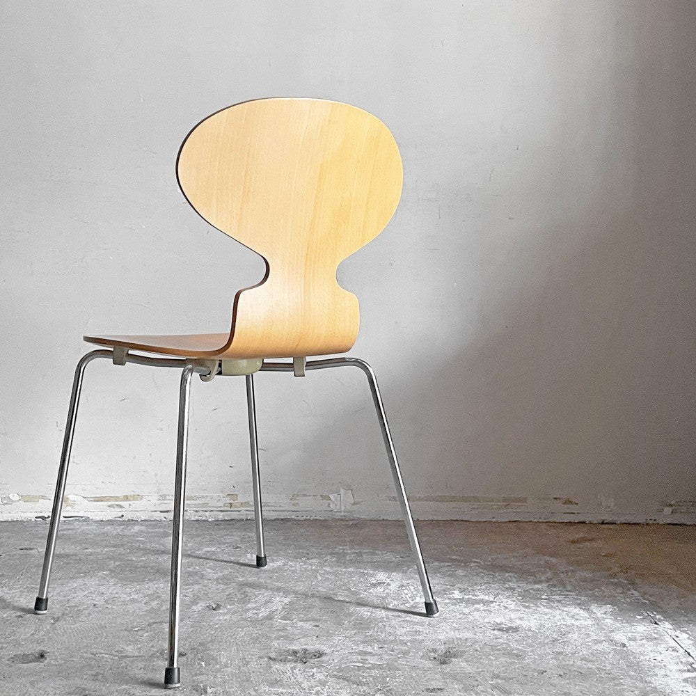 フリッツハンセン Fritz Hansen 3101 アリンコチェア アントチェア 4本脚 ナチュラルビーチ ラッカー仕上げ フェルトグライズ アルネ・ヤコブセン B ■