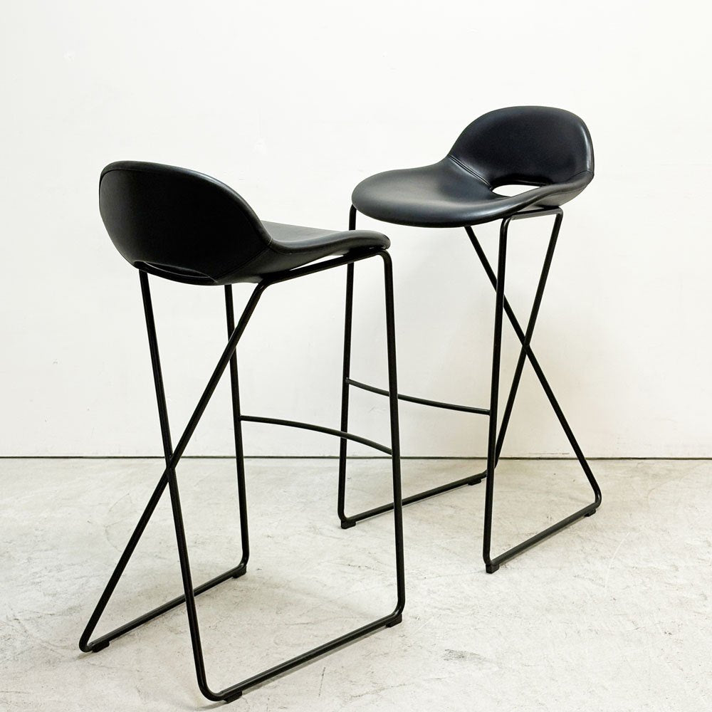 ザ・コンランショップ THE CONRAN SHOP クロスレッグ CROSS LEG ハイスツール 本革 レザー ブラック マグナス・ロング イギリス 参考定価￥187,000- A ●
