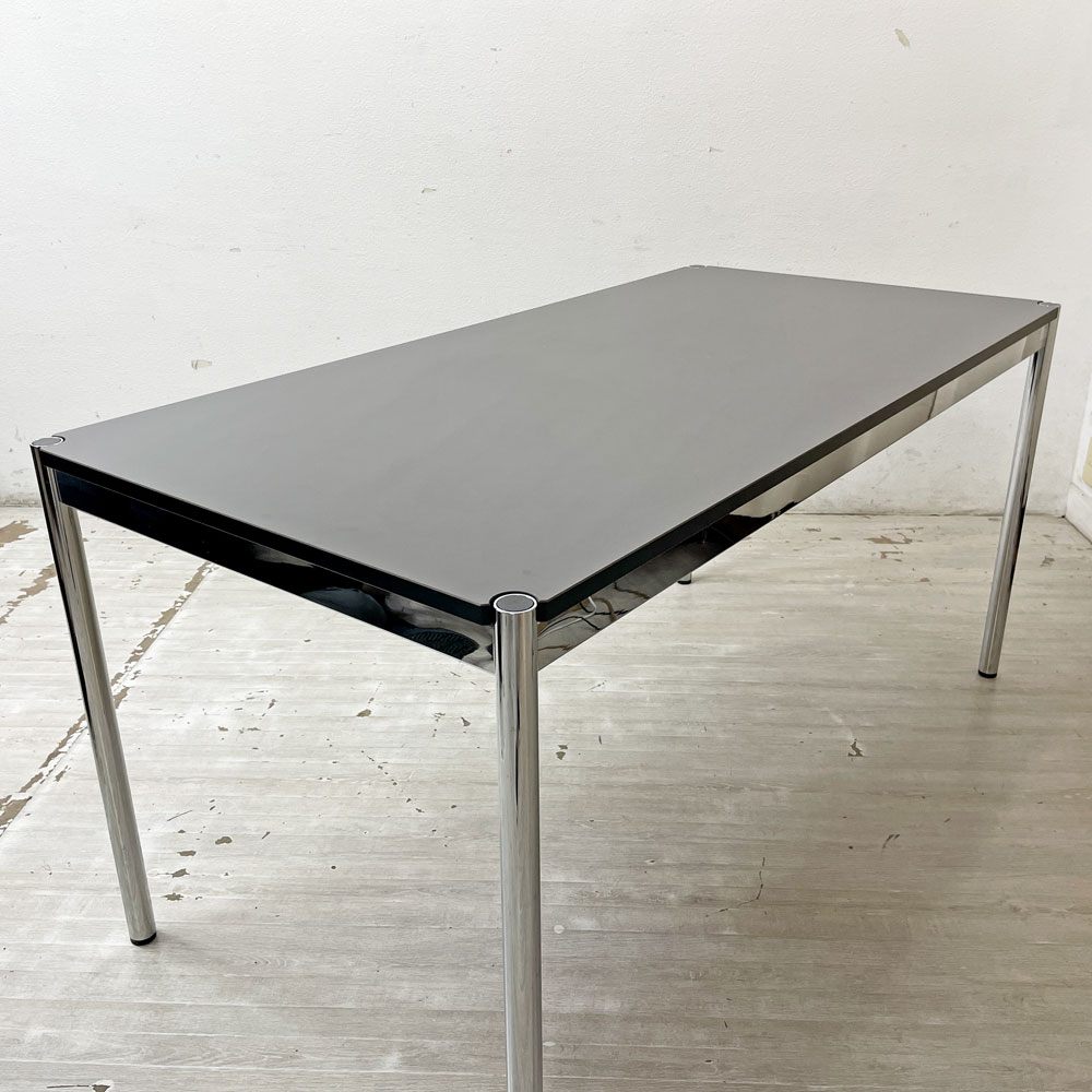USMモジュラーファニチャー USM Haller USMハラーテーブル ワーキングデスク ダイニング グラファイトグレー リノリウム アジャスター 高さ調整機能付 スイス B ●