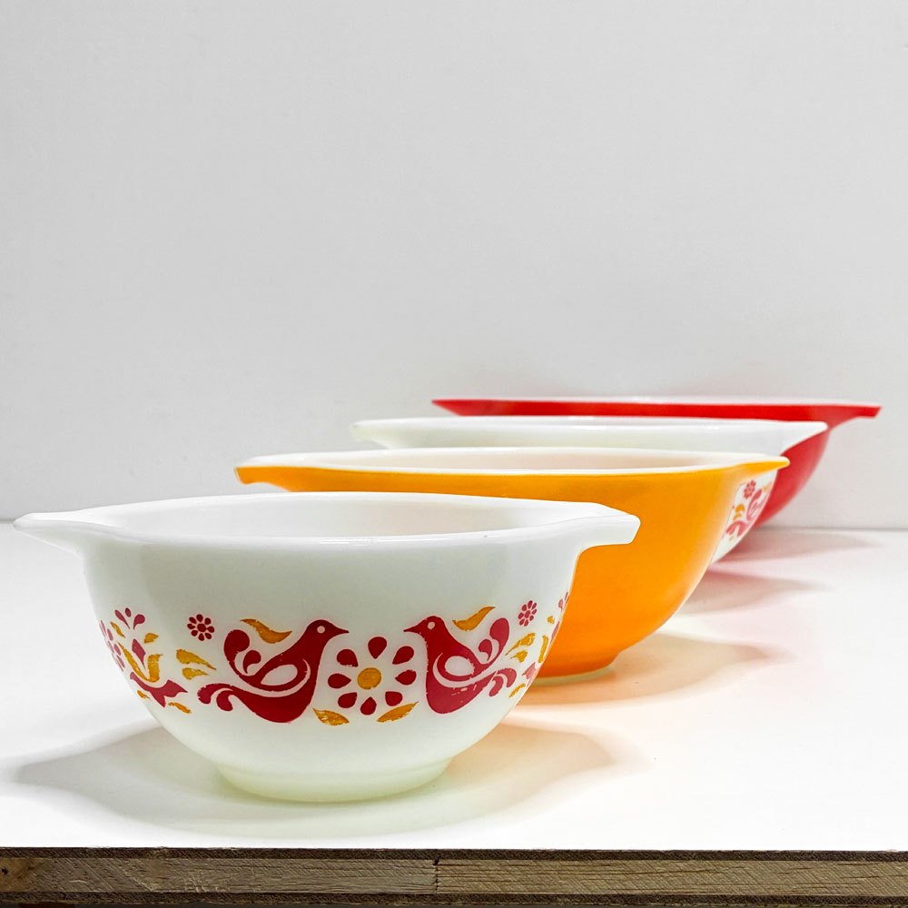 オールドパイレックス OLD PYREX フレンドシップ シンデレラ ミキシングボウル レッド イエロー 4個セット ●