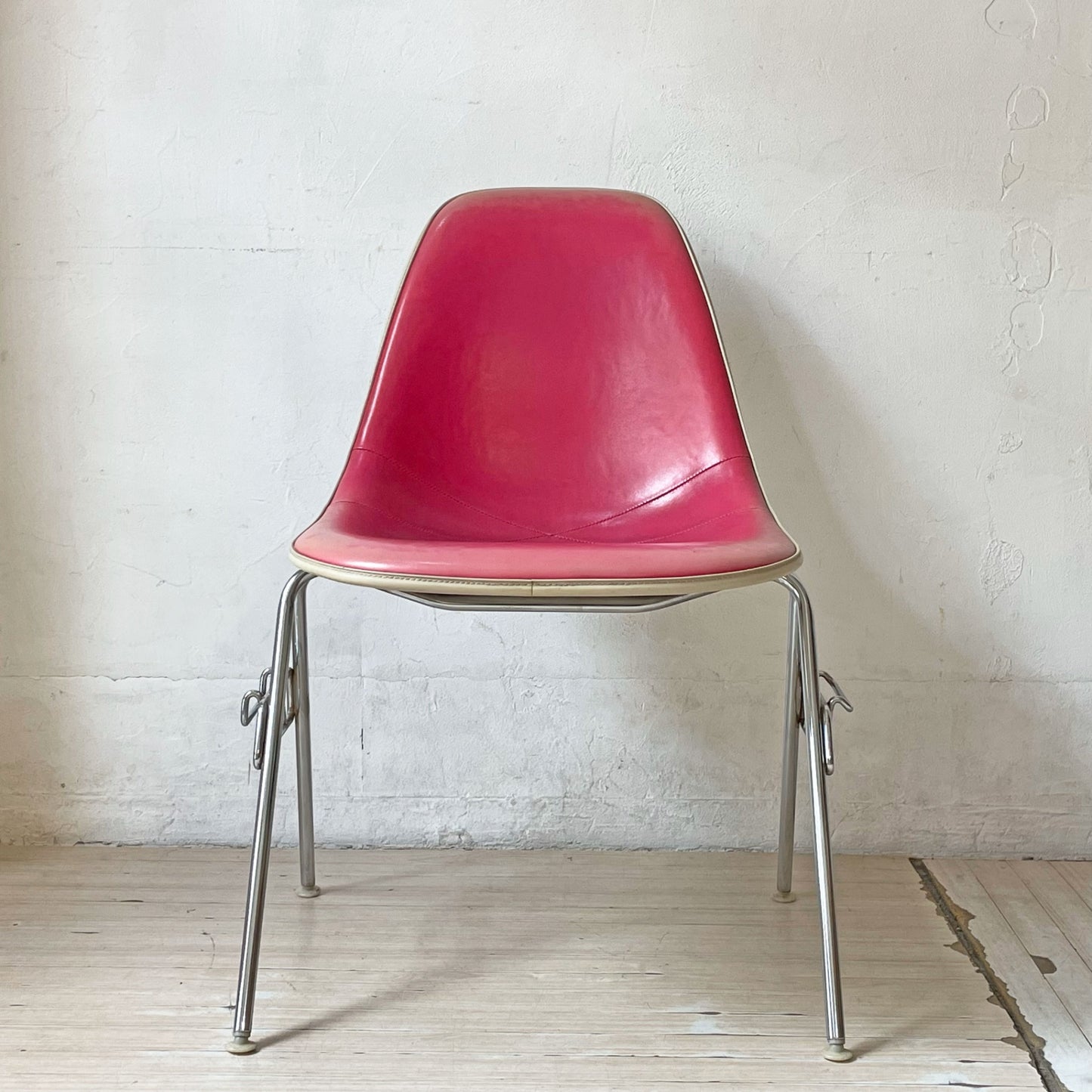 ハーマンミラー Herman Miller サイドシェルチェア サード 3rdビンテージ PVCレザー FRP製 スタッキングベース イームズ B ★