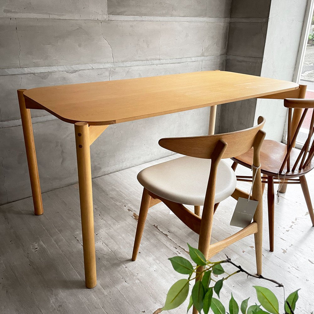 カリモクニュースタンダード Karimoku キャストール ダイニングテーブル CASTOR TABLE 150 国産ナラ材 ピュアオークカラー 定価145,200円 ♪