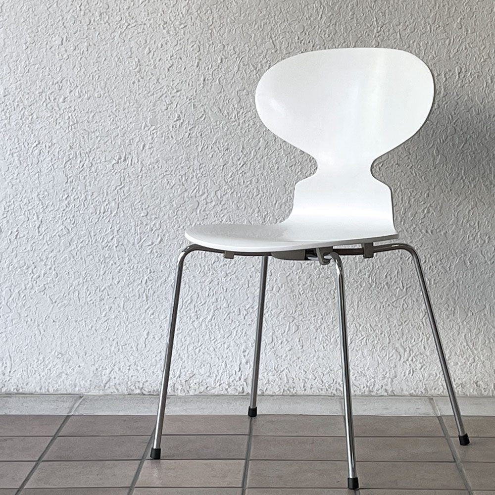 フリッツハンセン Fritz Hansen アントチェア 4本脚 ラッカー仕上げ ホワイト アルネ・ヤコブセン 北欧家具 ◇