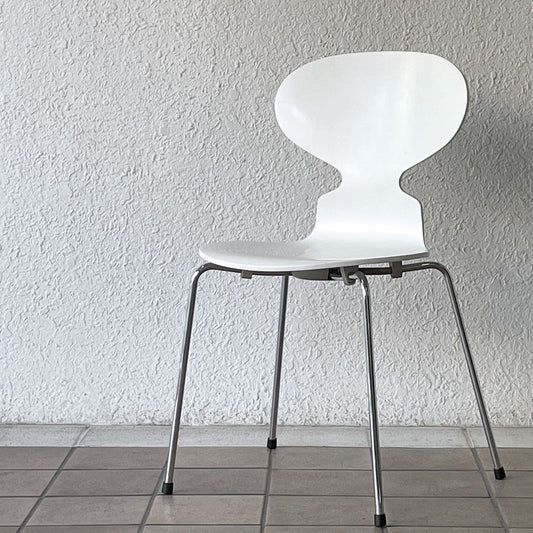 フリッツハンセン Fritz Hansen アントチェア 4本脚 ラッカー仕上げ ホワイト アルネ・ヤコブセン 北欧家具 ◇