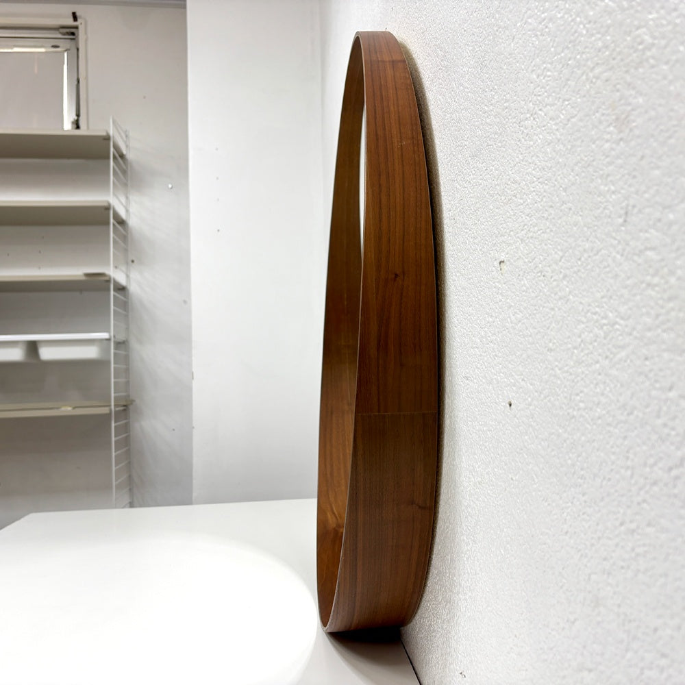 イケア IKEA ストックホルム STOCKHOLM ウォールミラー ウォールナット材突板 Φ60cm 壁掛け鏡 オーラ・ヴィルボルグ Ola Wihlborg ラウンド 正円形 シンプル ミニマル モダン ●