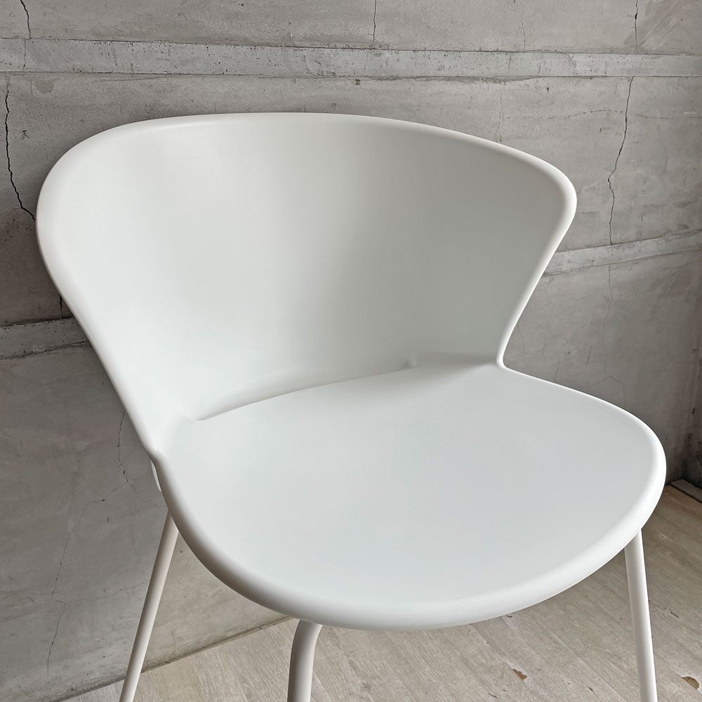 カリガリス Calligaris バイア Bahia CS/1814 ダイニングチェア スチールレッグ ポリプロピレン マットオプティックホワイト イタリア モダンデザイン ドンドリ・エ・ポッチ Dondoli e Pocci  廃番 A♪