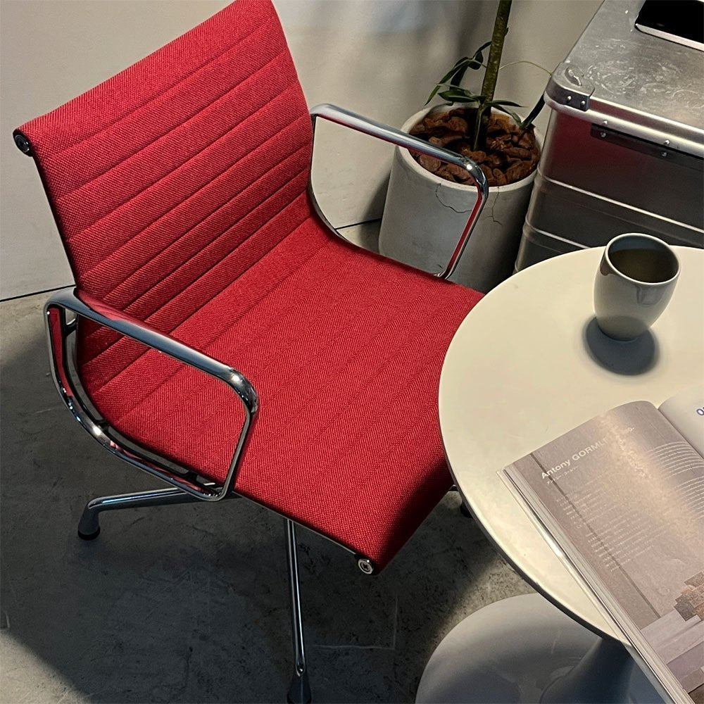 ヴィトラ vitra アルミナムグループ マネジメントチェア デスクチェア 4本脚 ファブリック張り替え済み レッド系 イームズ ●