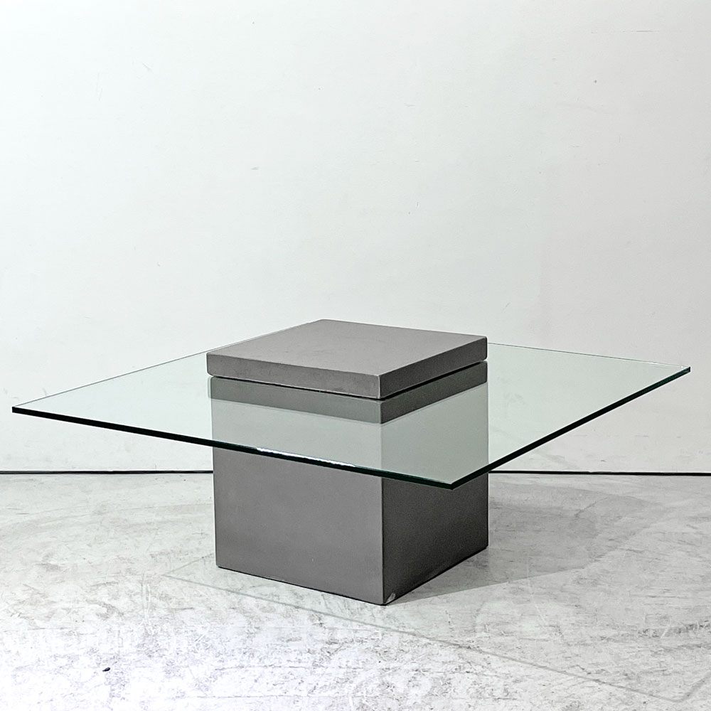 モーダエンカーサ moda en casa フライングテーブル FLYING TABLE コンクリートベース ガラス ローテーブル 定価 ￥74,800- ●