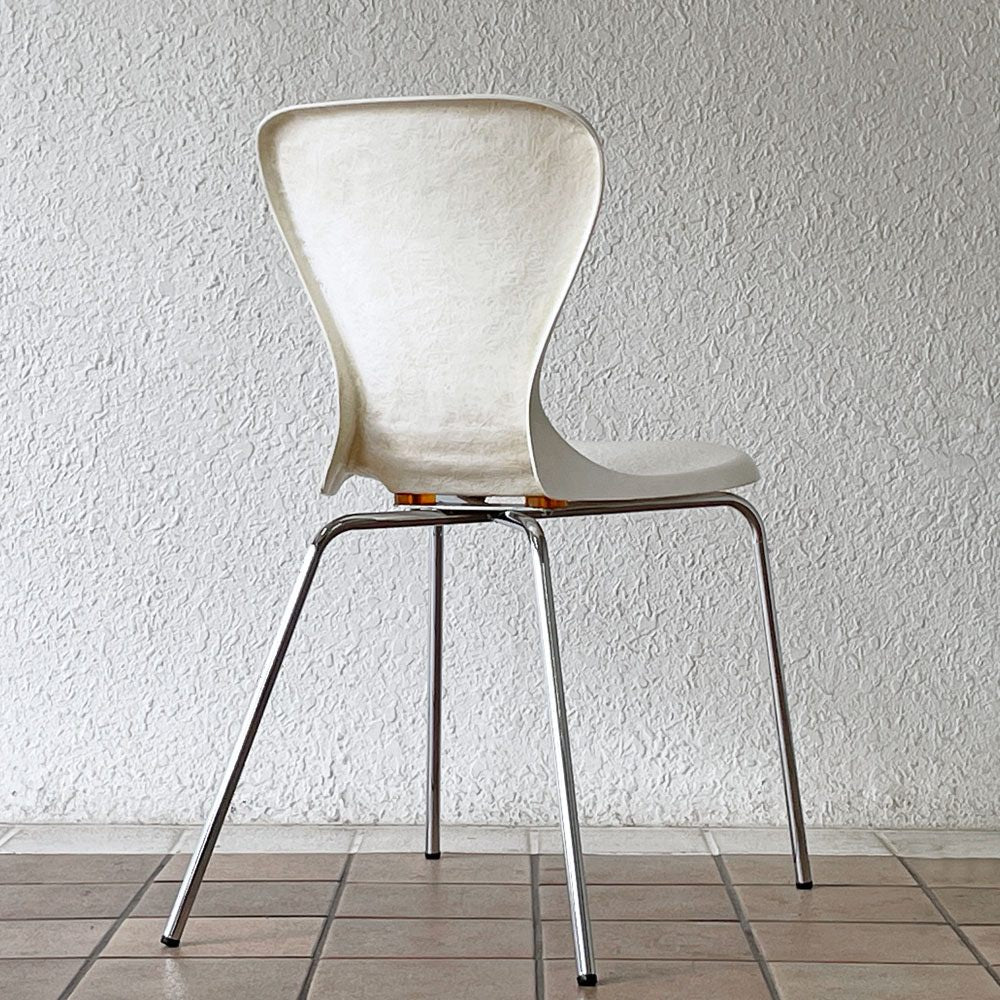 イデー IDEE ヨーンチェア YAWN CHAIR FRP ホワイト ダイニングチェア 廃番品 岡嶌 要 デザイン ◇