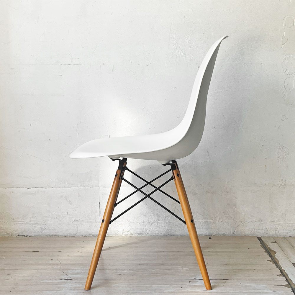ハーマンミラー Herman Miller サイドシェルチェア ポリプロピレン ホワイト ドゥエルレッグ C&R イームズ ミッドセンチュリー A ★