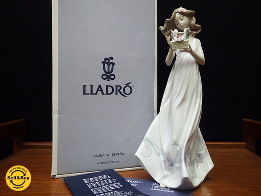 リヤドロ LLADRO #6777 私の宝物 フィギュリン 陶器 人形 置物 箱付 ●