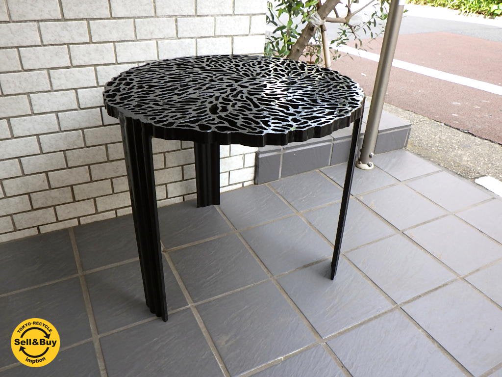 カルテル Kartell T-Table サイドテーブル Black パトリシア・ウルキオラ ■