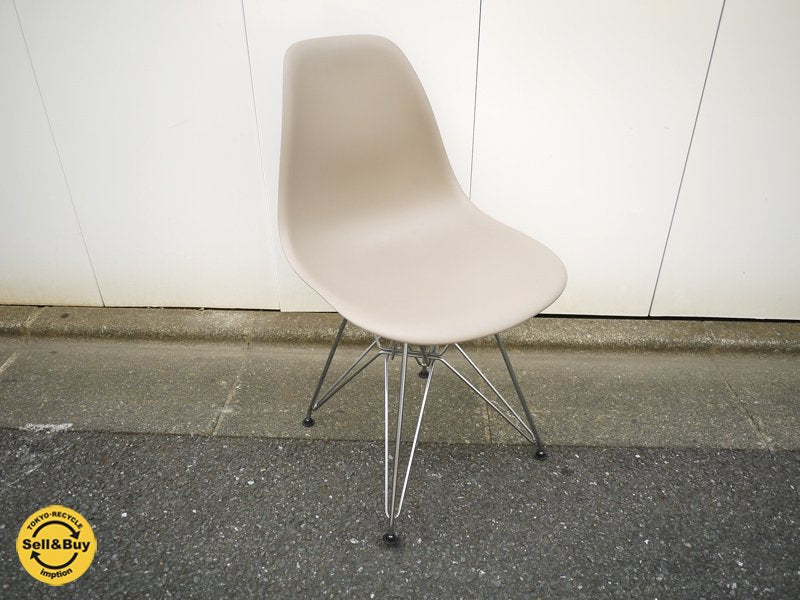 美品 ハーマンミラー社 Herman Miller イームズプラスチックシェルサイドチェア スパロー DSR エッフェルベース C&R.イームズ ◎