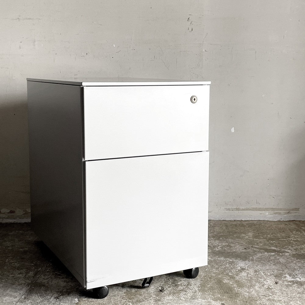 カッシーナ Cassina ixc. AFドロワー AF DRAWER デスクキャビネット ワゴン 鍵付属 キャスターロック機能付き イタリア ミニマルデザイン ■