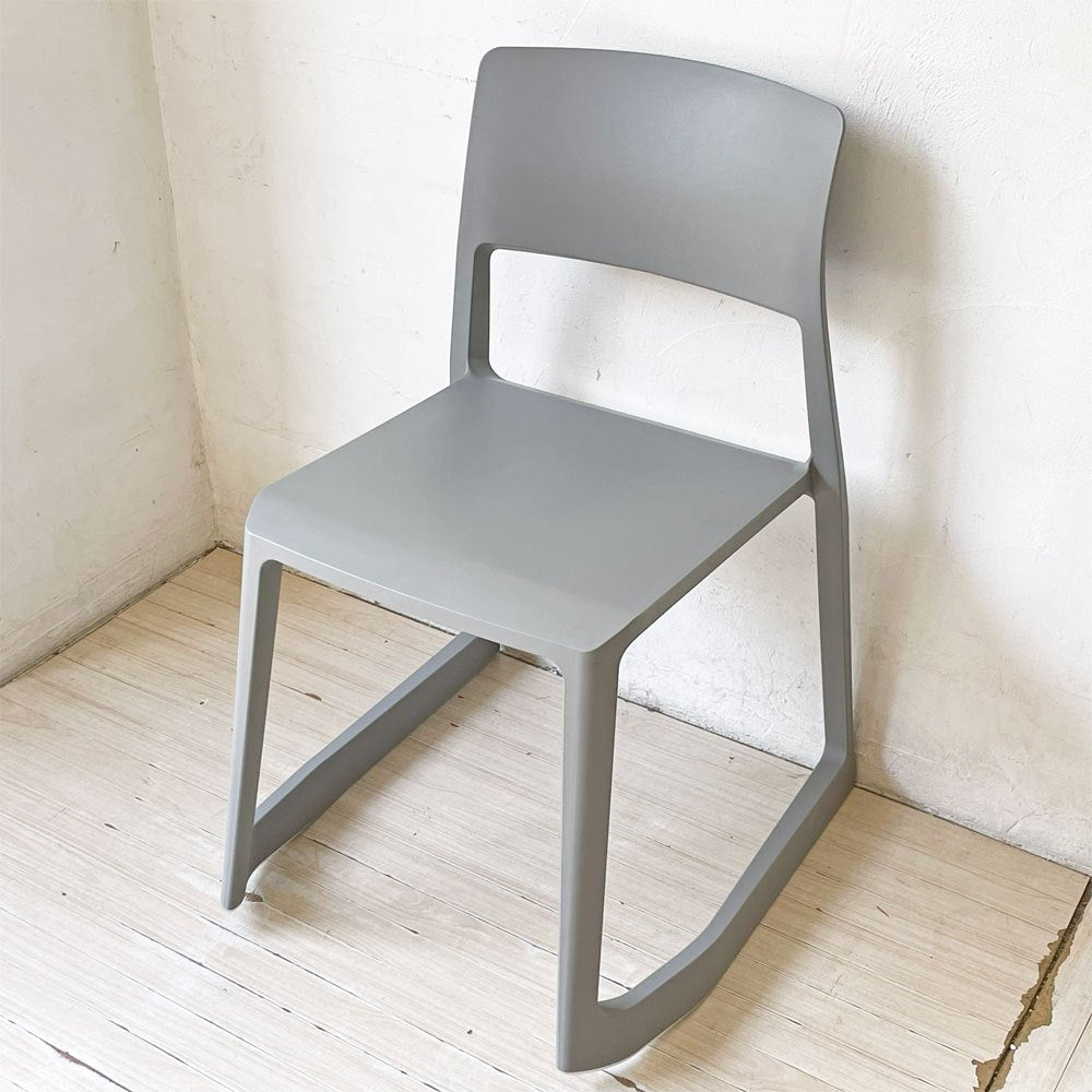 ヴィトラ Vitra ティプトン Tipton ダイニングチェア スタッキングチェア チルト機能 ロッキングチェア グレーカラー B ★
