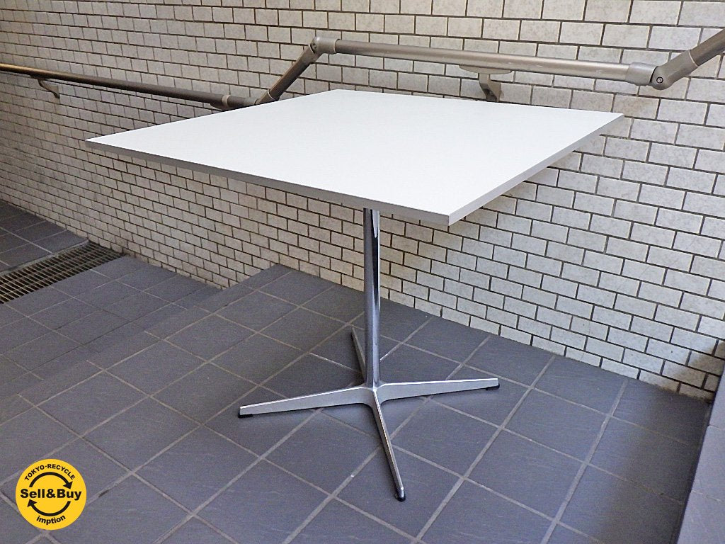 フリッツハンセン Fritz Hansen テーブルシリーズ Aテーブル A-TABLE A231 正方形天板 4スターベース ■