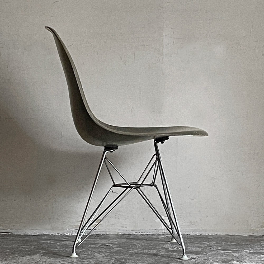 ハーマンミラー Herman Miller サイドシェルチェア 2nd ビンテージ エンボスレス すっぴんモデル FRP シーフォームグリーン ロータイプ エッフェルベース イームズ ■