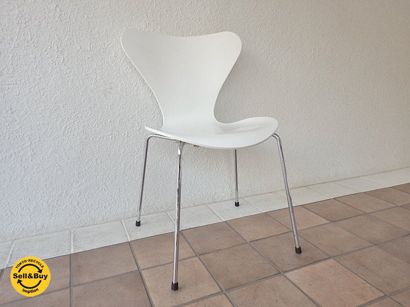 フリッツハンセン Fritz Hansen セブンチェア Seven Chair アルネヤコブセン Arne Jacobsen ホワイトラッカー (定価:￥72,360-/'05.ver) A ◇