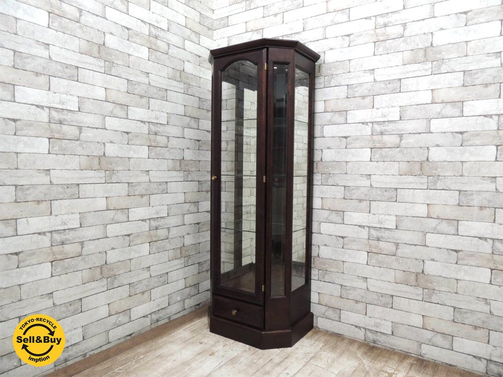 北海道旭川 三陽家具工業 ガラスキャビネット キュリオケース 照明付きクラシカル飾り棚 引き出し付き ●
