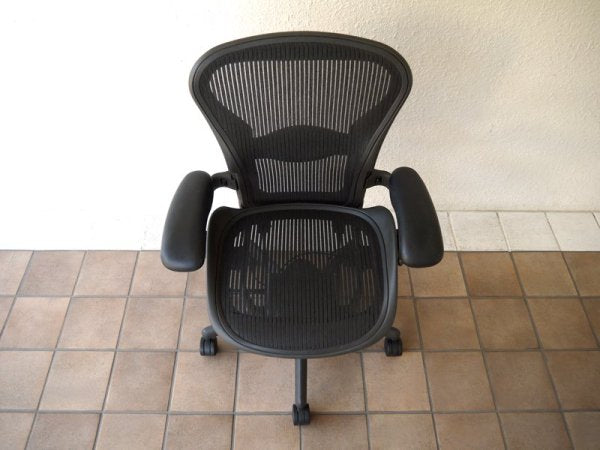 ハーマンミラー HermanMiller アーロンチェア Aeron Chair ランバーサポート フル装備 Aサイズ 定価￥183,600- （ デスクチェア / オフィスチェア ）状態良好 ◇