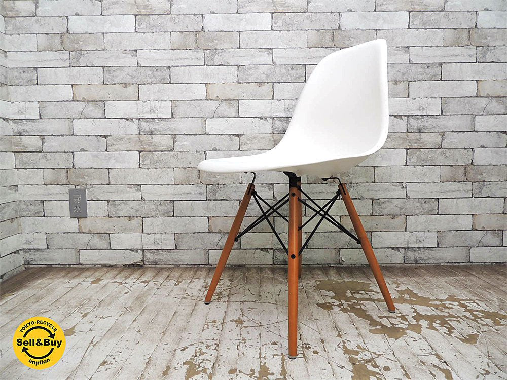 ハーマンミラー HermanMiller × ヴィトラ vitra. 廃盤 Wネーム C&R.イームズ Eames サイドシェルチェア 白 ドゥエルレッグ DSW チェリー 定価￥63,720 ◇