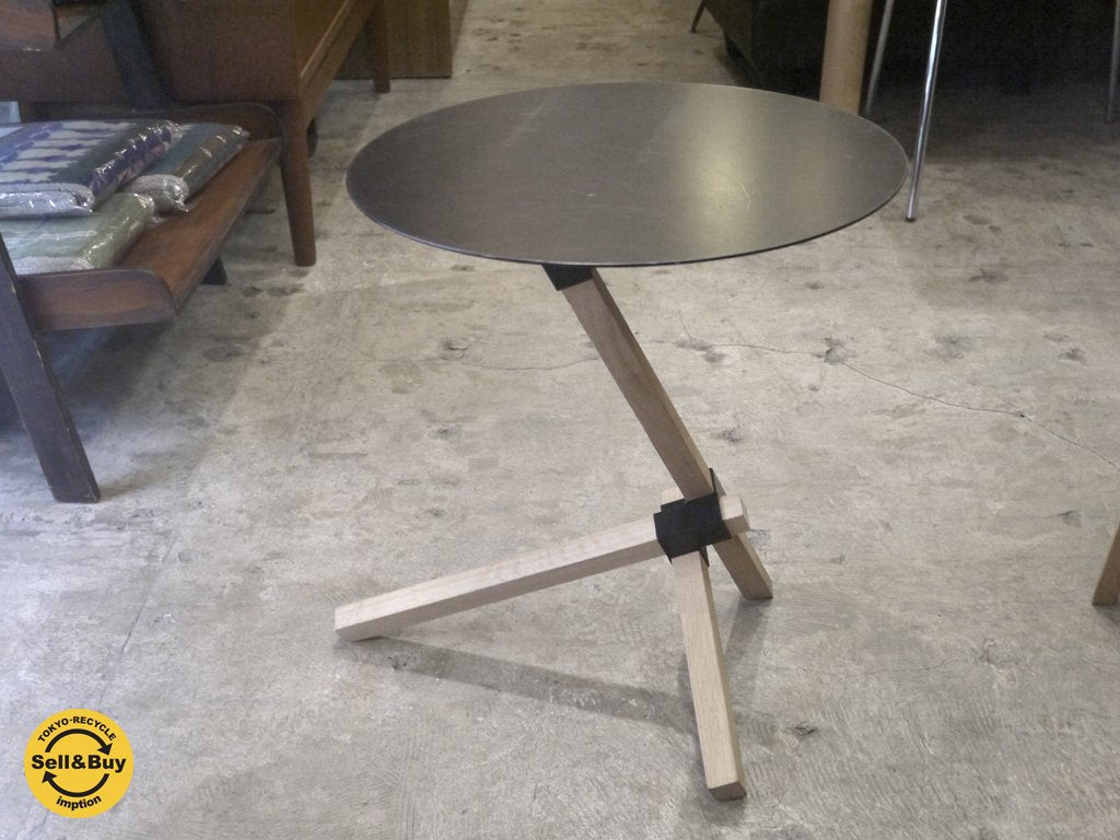 デュエンデ DUENDE トレ サイドテーブル TRE Side Table スチール×オーク材 ブラック■