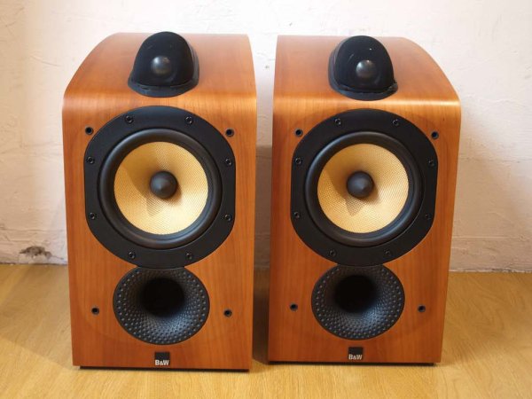 バウワース&ウィルキンス Bowers & Wilkins Model 705 ノーチラスツイーター搭載 ブックシェルフスピーカー 連番ペア チェリー材 B&W ★