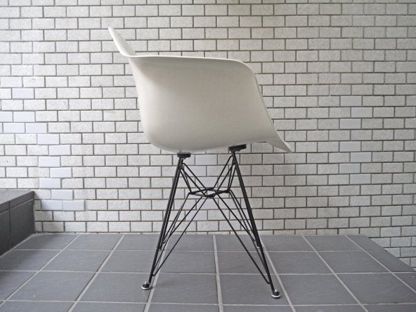 ハーマンミラー Herman Miller アームシェルチェア 現行 FRP製 パーチメントシェル + エッフェルベース1stタイプ C&R イームズ ミッドセンチュリー ■